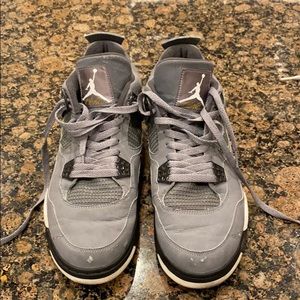 Jordan 4 Grey